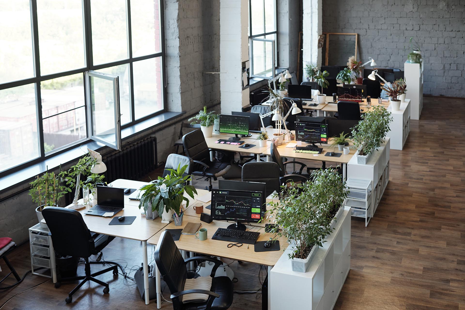 montaje profesional de oficinas y espacios de trabajo rapido y flexible