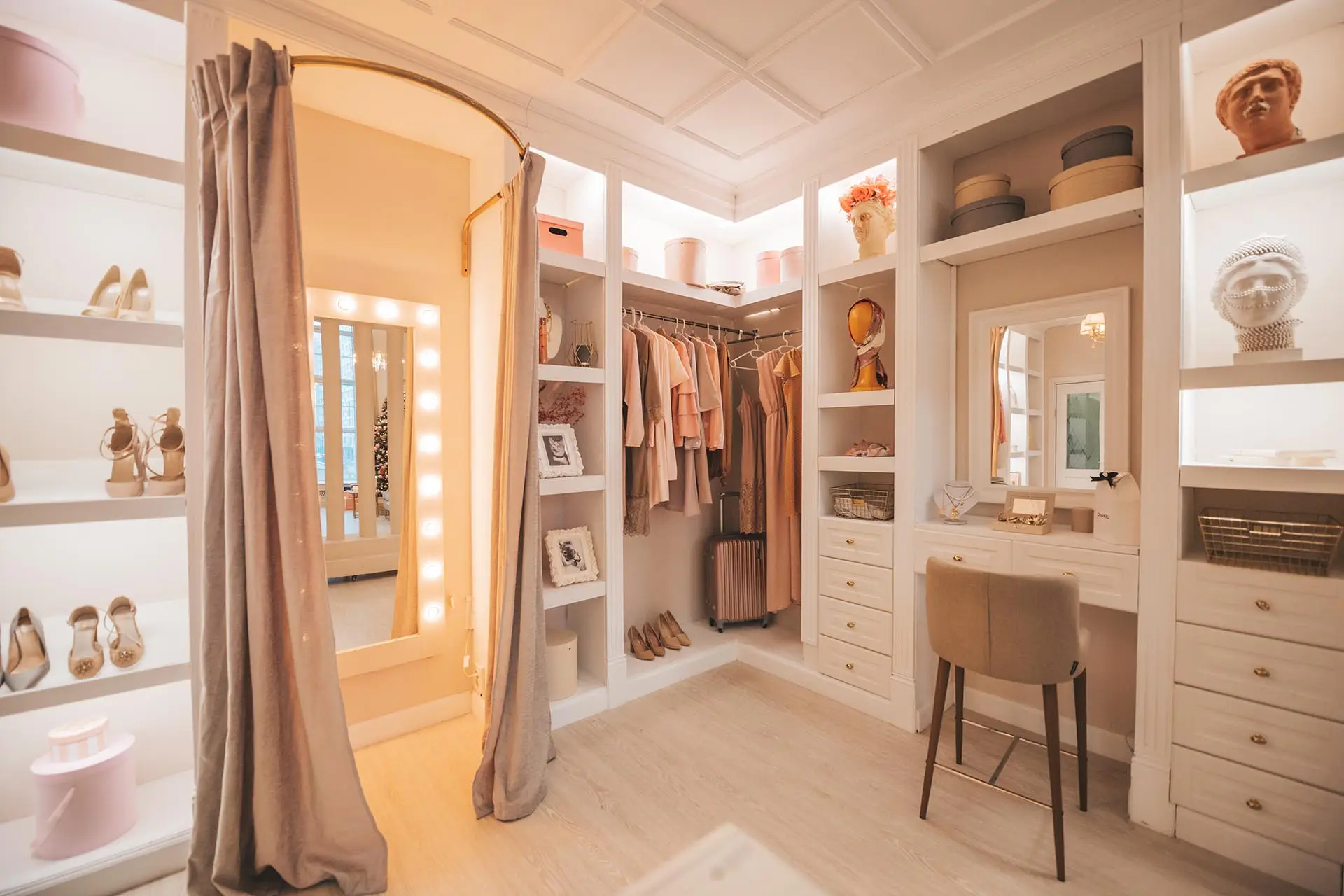 Servicio de montaje de vestidores a medida